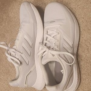 White Adidas Tennis Shoes